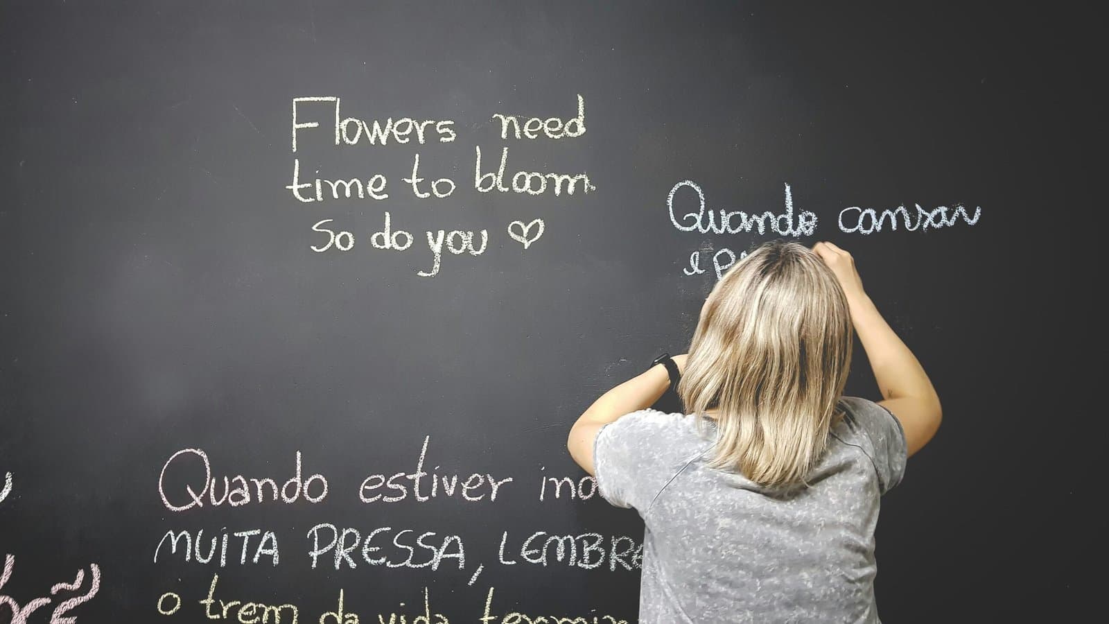 Descubra Como Claude Pode Criar Arte Impressa Usando Apenas Comandos de Texto